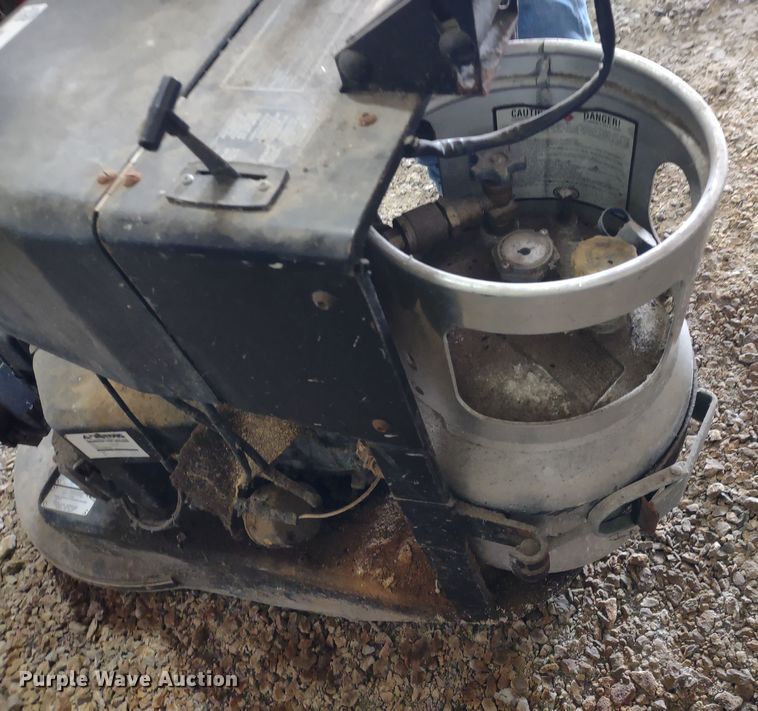 image for item MD9438 Pioneer Eclipse Super Buffer SB21BA  floor buffer