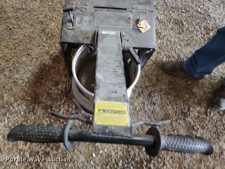 image for item MD9438 Pioneer Eclipse Super Buffer SB21BA  floor buffer