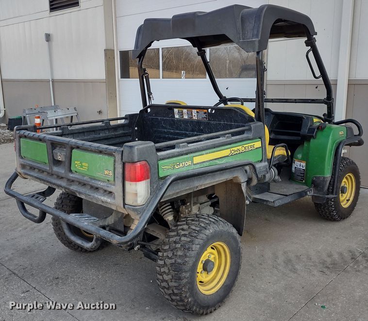 image for item MD9454 2016 John Deere 825i Gator  utility vehicle