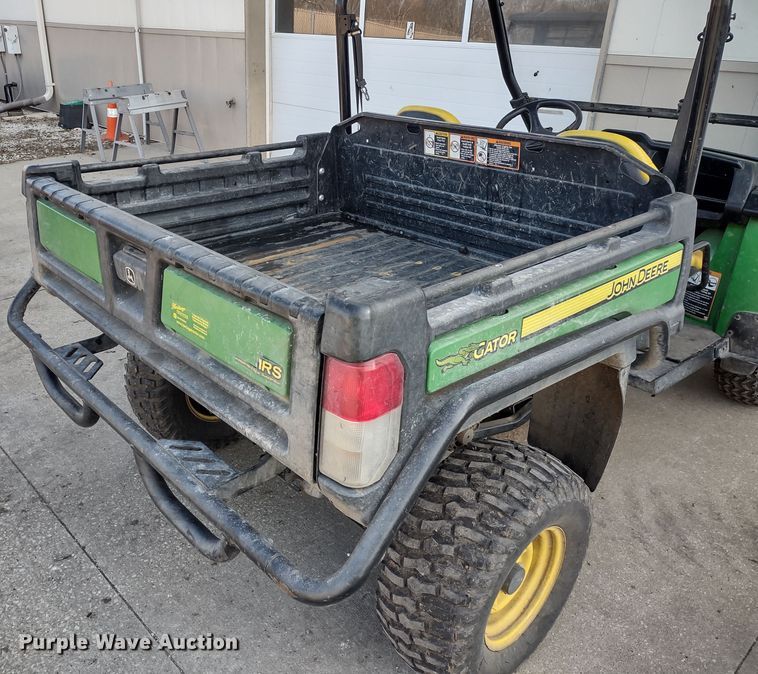 image for item MD9454 2016 John Deere 825i Gator  utility vehicle