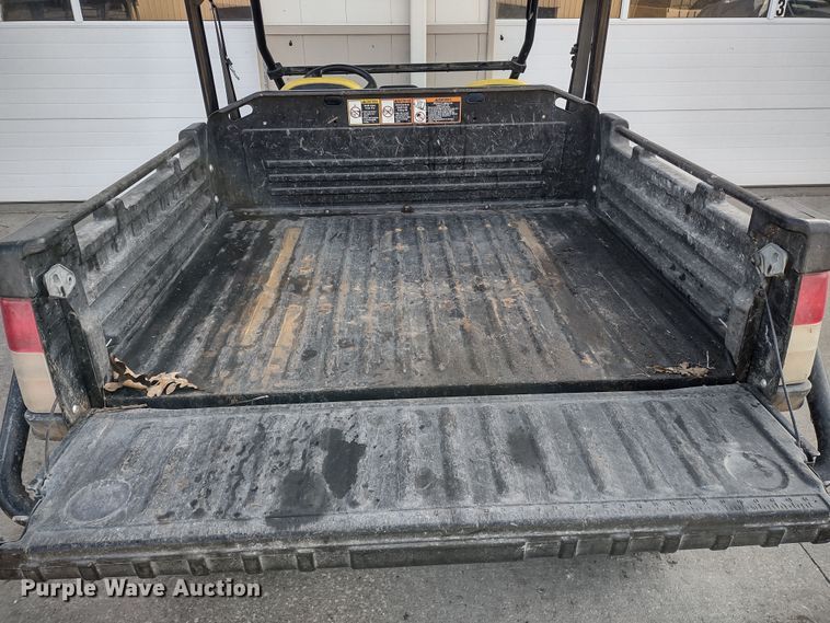 image for item MD9454 2016 John Deere 825i Gator  utility vehicle