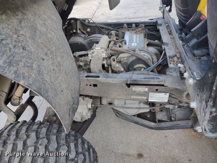 image for item MD9454 2016 John Deere 825i Gator  utility vehicle