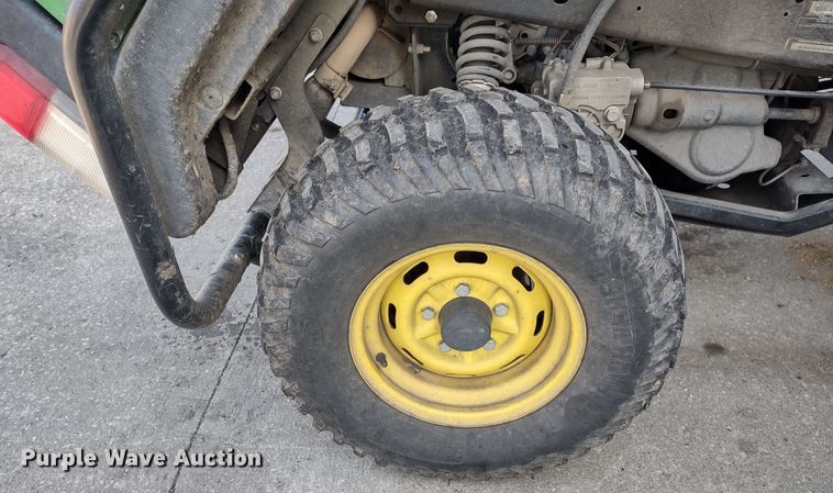 image for item MD9454 2016 John Deere 825i Gator  utility vehicle