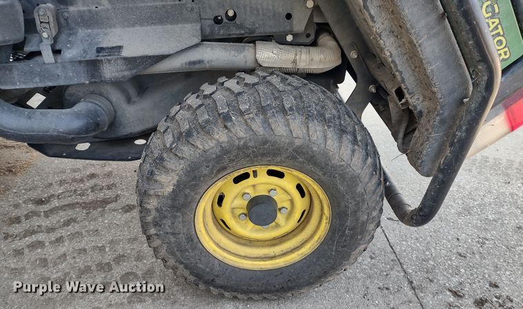 image for item MD9454 2016 John Deere 825i Gator  utility vehicle