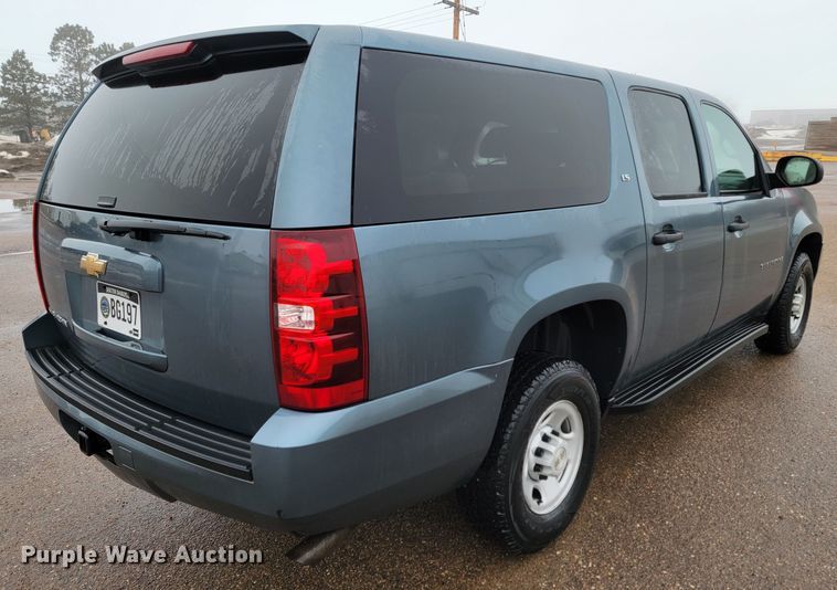 image for item ME9769 2008 Chevrolet Suburban  SUV