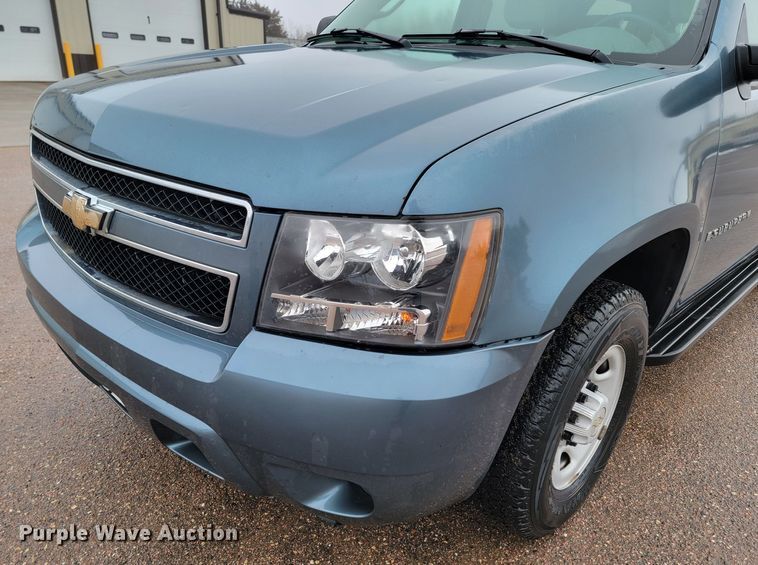 image for item ME9769 2008 Chevrolet Suburban  SUV