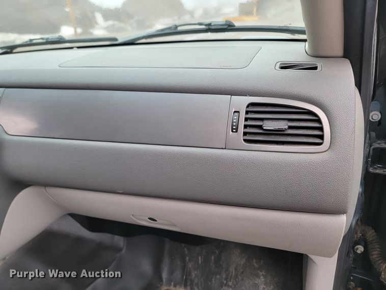 image for item ME9769 2008 Chevrolet Suburban  SUV