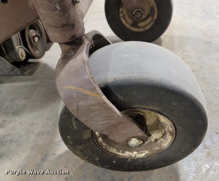 image for item ME9772 Grasshopper 729  ZTR lawn mower