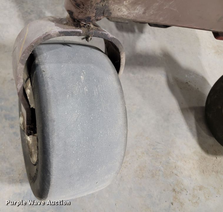 image for item ME9772 Grasshopper 729  ZTR lawn mower