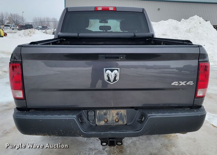 image for item ME9773 2016 Dodge Ram 1500  Crew Cab pickup truck