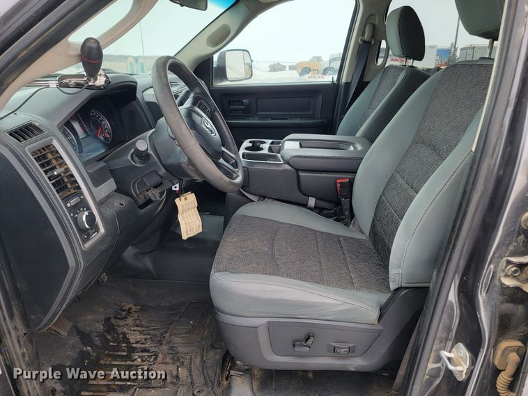 image for item ME9773 2016 Dodge Ram 1500  Crew Cab pickup truck