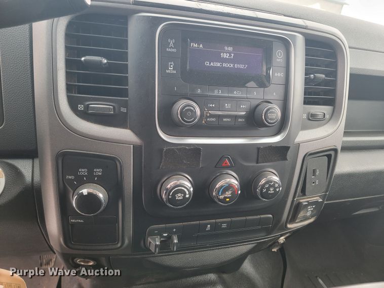 image for item ME9773 2016 Dodge Ram 1500  Crew Cab pickup truck