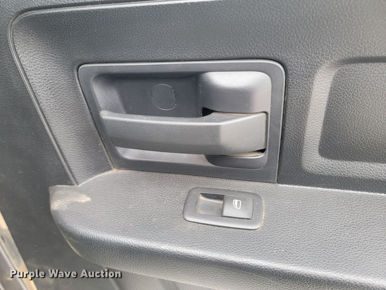 image for item ME9773 2016 Dodge Ram 1500  Crew Cab pickup truck