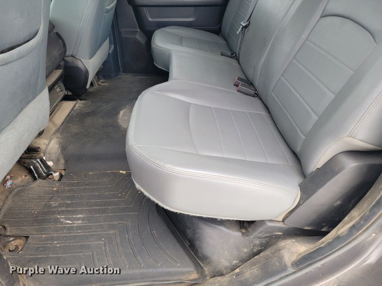 image for item ME9773 2016 Dodge Ram 1500  Crew Cab pickup truck