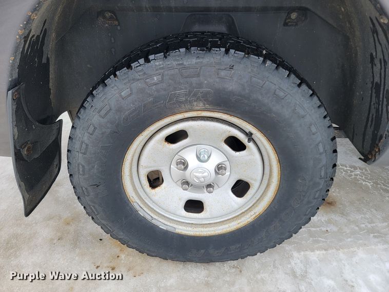 image for item ME9773 2016 Dodge Ram 1500  Crew Cab pickup truck