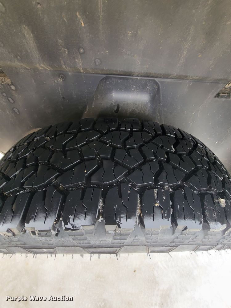 image for item ME9773 2016 Dodge Ram 1500  Crew Cab pickup truck