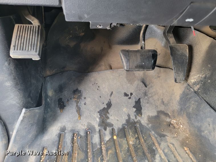 image for item ME9774 2013 Dodge Ram 1500  Crew Cab pickup truck