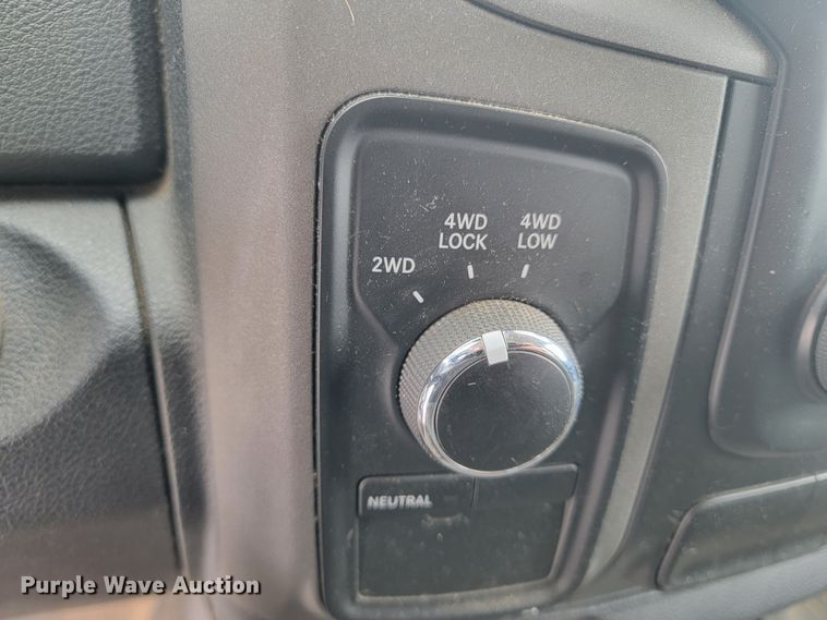 image for item ME9774 2013 Dodge Ram 1500  Crew Cab pickup truck