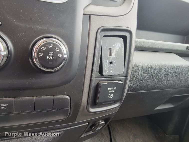 image for item ME9774 2013 Dodge Ram 1500  Crew Cab pickup truck