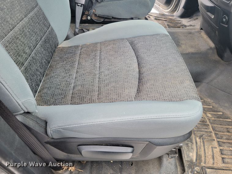 image for item ME9774 2013 Dodge Ram 1500  Crew Cab pickup truck