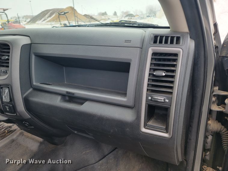 image for item ME9774 2013 Dodge Ram 1500  Crew Cab pickup truck