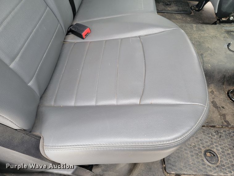 image for item ME9774 2013 Dodge Ram 1500  Crew Cab pickup truck