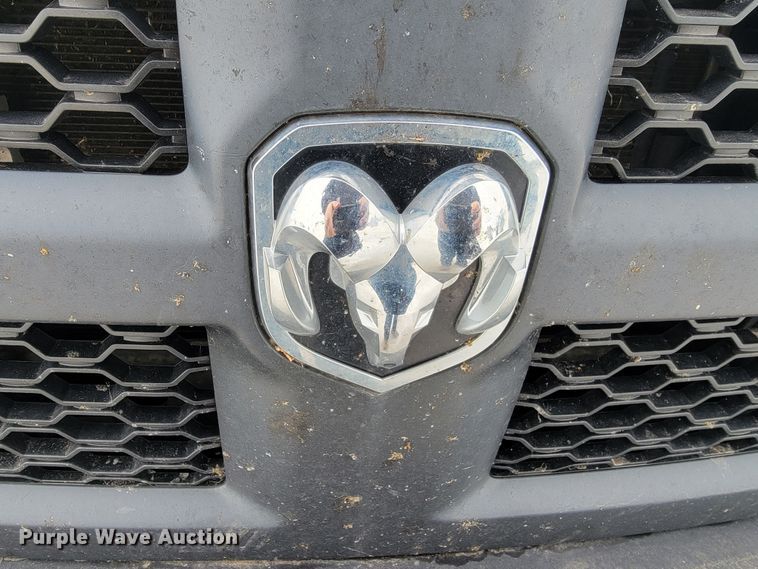 image for item ME9774 2013 Dodge Ram 1500  Crew Cab pickup truck