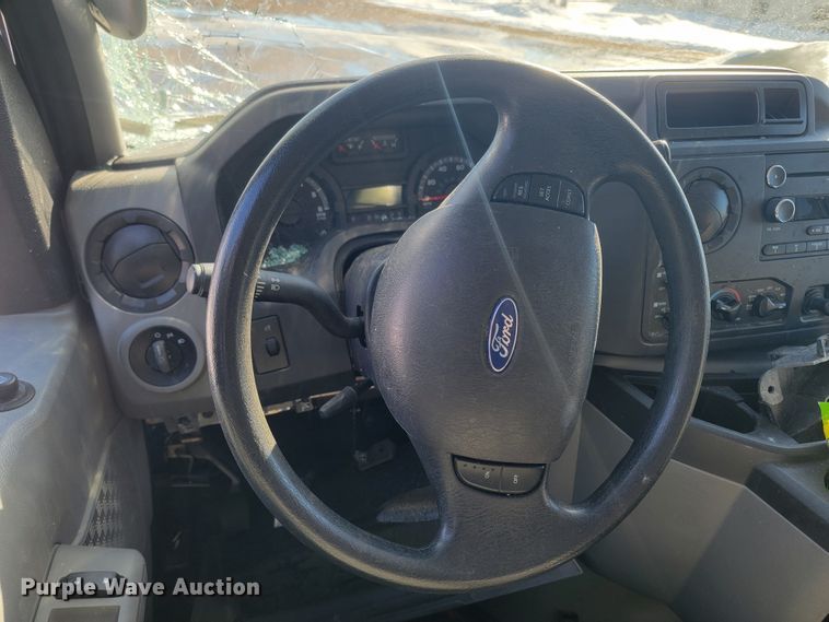 image for item ME9777 2012 Ford E350 Super Duty  van