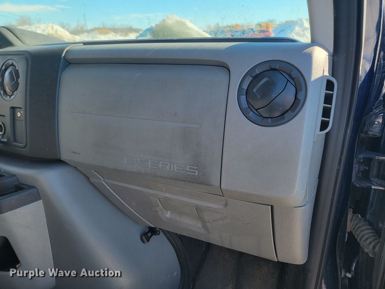 image for item ME9777 2012 Ford E350 Super Duty  van