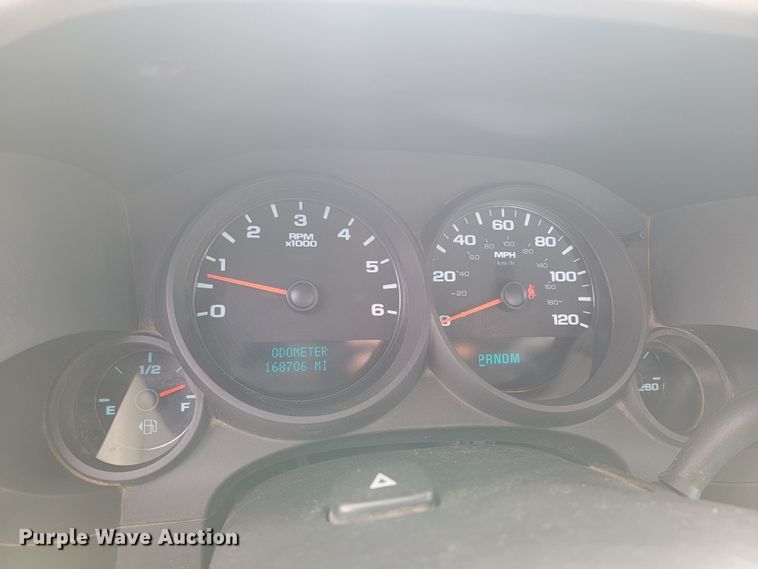 image for item ME9789 2011 Chevrolet Silverado 1500  Ext. Cab pickup truck