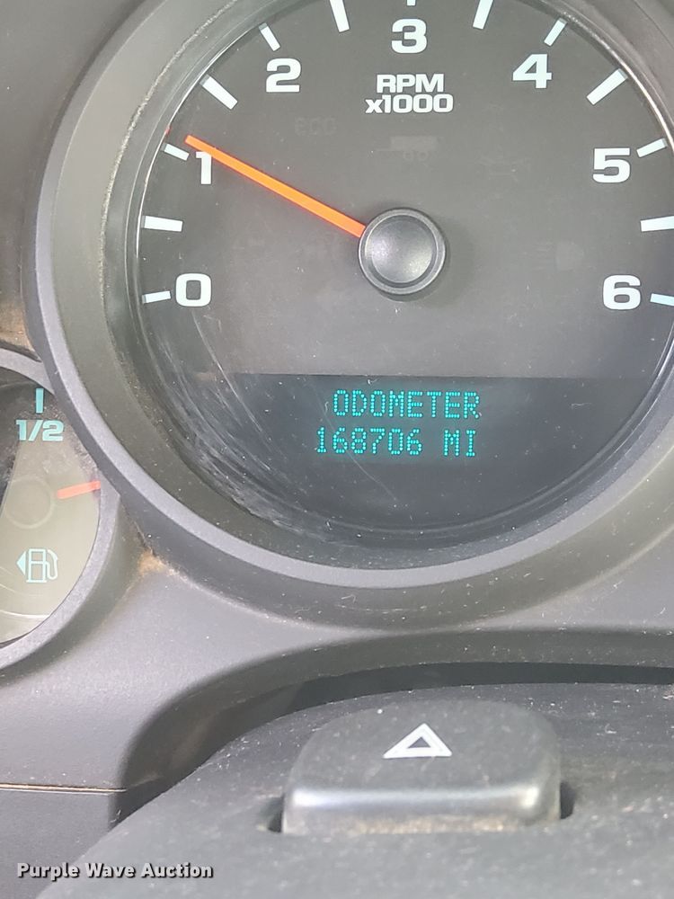 image for item ME9789 2011 Chevrolet Silverado 1500  Ext. Cab pickup truck