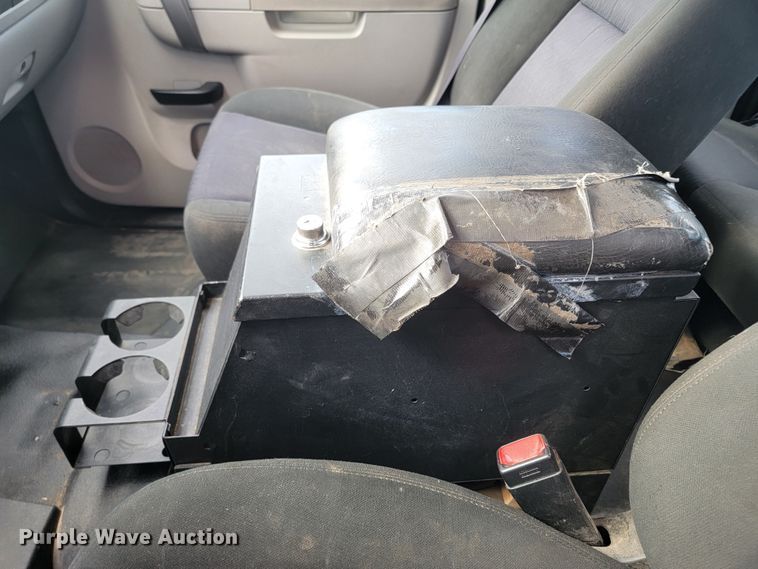 image for item ME9789 2011 Chevrolet Silverado 1500  Ext. Cab pickup truck