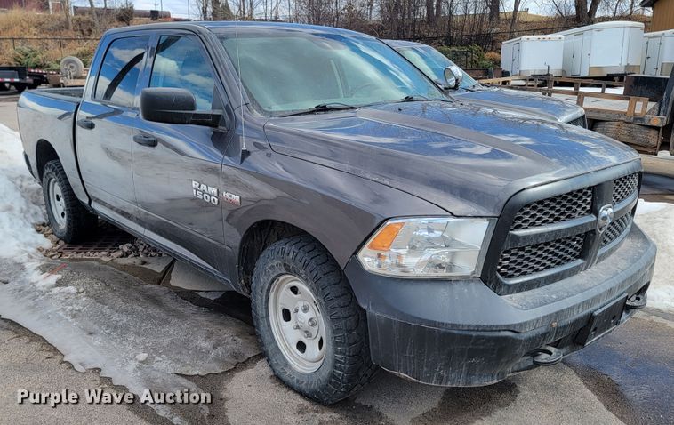 image for item ME9790 2016 Dodge Ram 1500  Crew Cab pickup truck