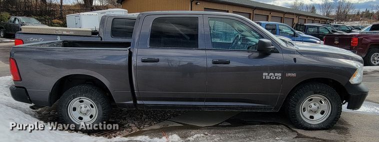 image for item ME9790 2016 Dodge Ram 1500  Crew Cab pickup truck