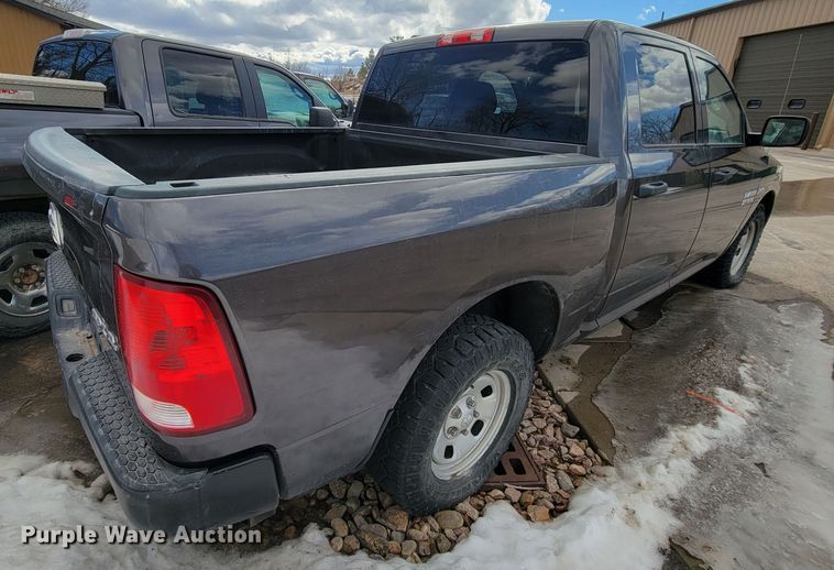 image for item ME9790 2016 Dodge Ram 1500  Crew Cab pickup truck