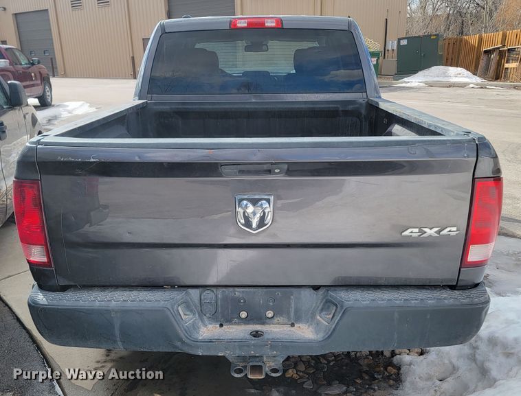 image for item ME9790 2016 Dodge Ram 1500  Crew Cab pickup truck