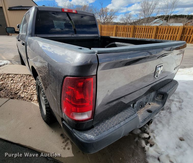 image for item ME9790 2016 Dodge Ram 1500  Crew Cab pickup truck