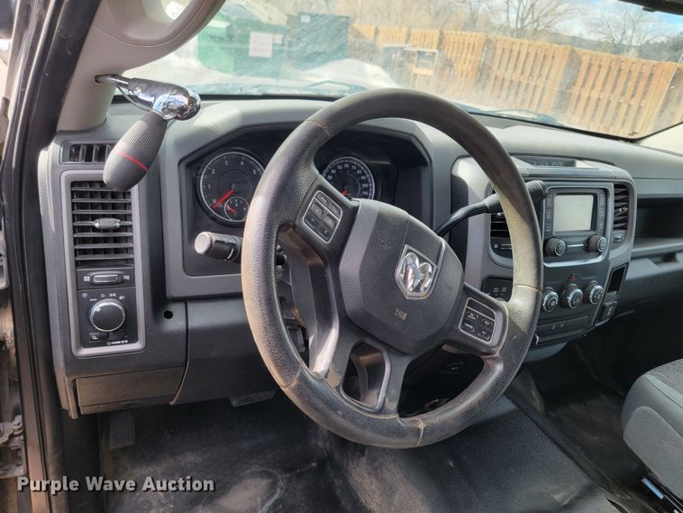 image for item ME9790 2016 Dodge Ram 1500  Crew Cab pickup truck