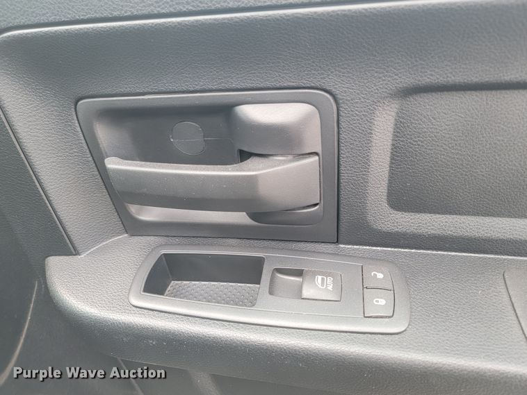 image for item ME9790 2016 Dodge Ram 1500  Crew Cab pickup truck