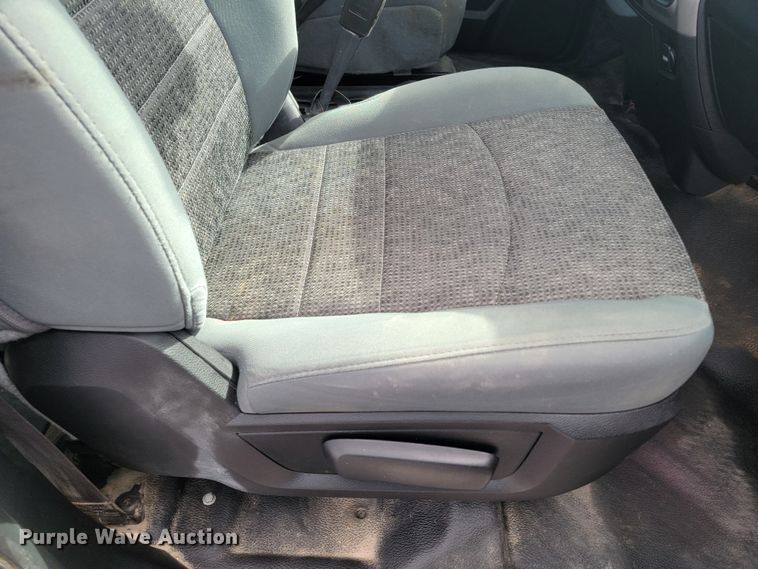 image for item ME9790 2016 Dodge Ram 1500  Crew Cab pickup truck