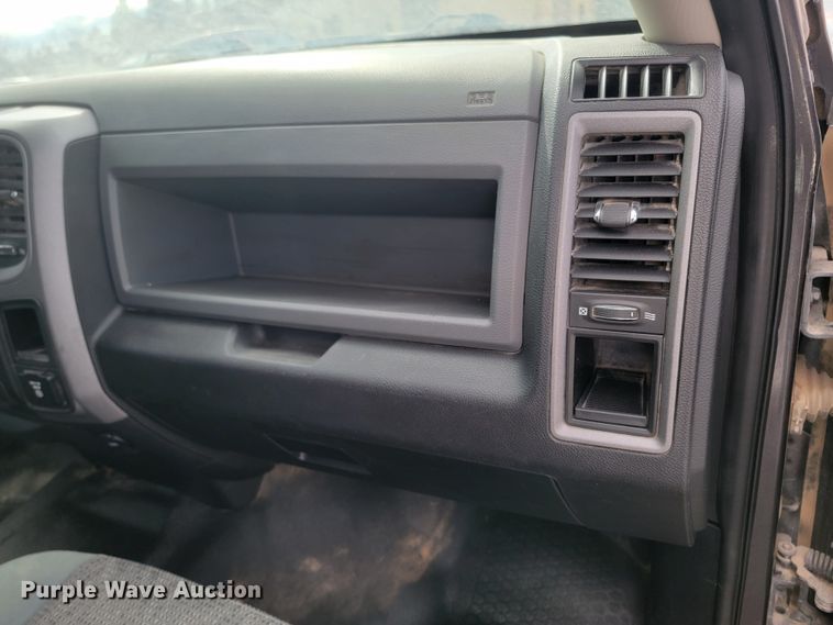 image for item ME9790 2016 Dodge Ram 1500  Crew Cab pickup truck