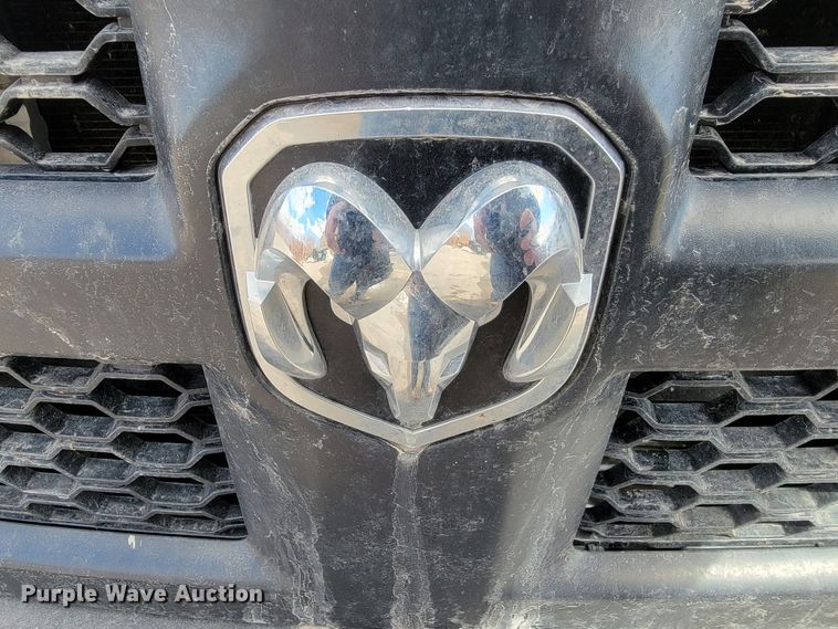 image for item ME9790 2016 Dodge Ram 1500  Crew Cab pickup truck