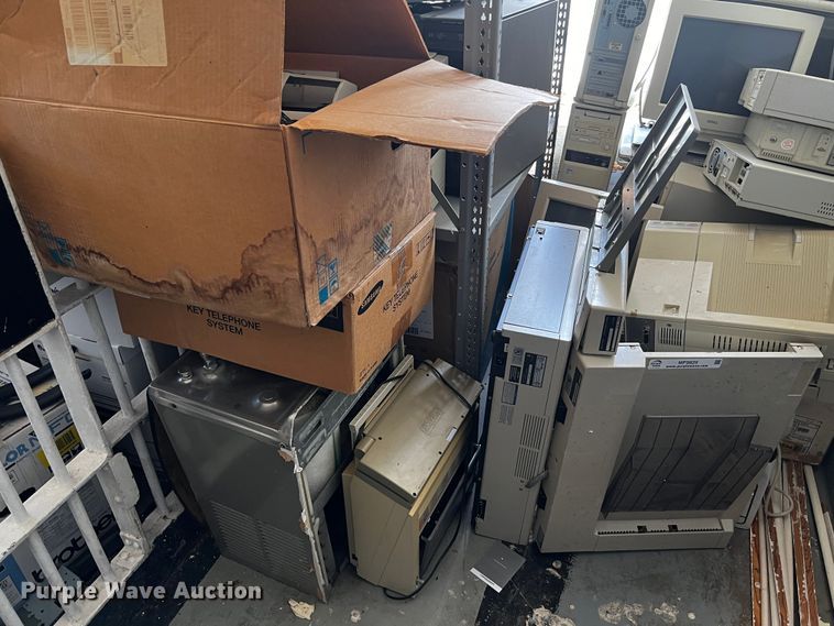 image for item MF9825 Office equipment