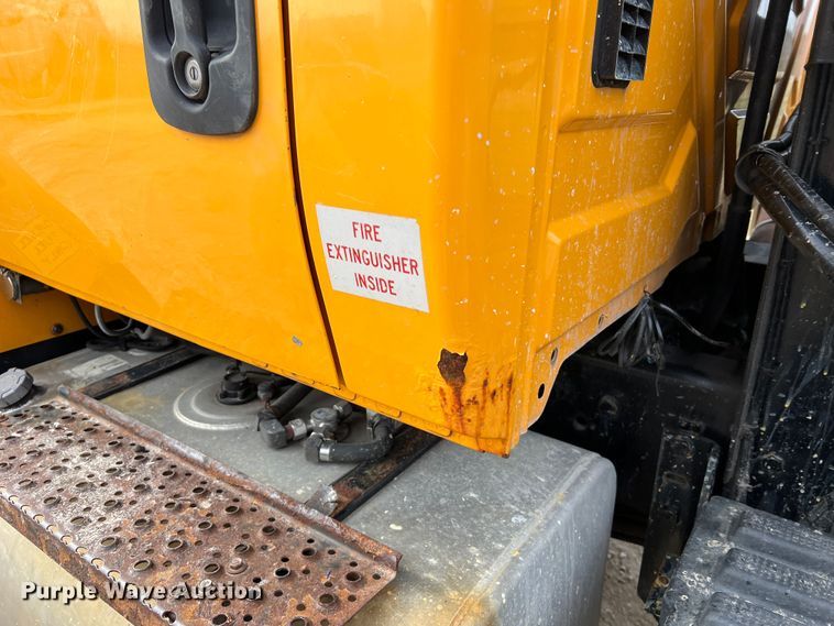 image for item MM9205 2009 International WorkStar 7500  truck cab and chassis