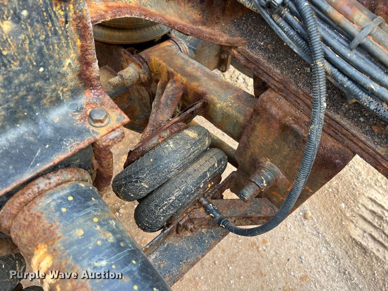 image for item MM9205 2009 International WorkStar 7500  truck cab and chassis