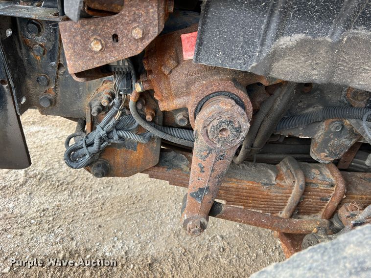 image for item MM9205 2009 International WorkStar 7500  truck cab and chassis