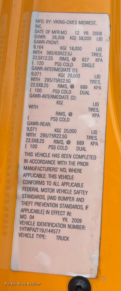 image for item MM9205 2009 International WorkStar 7500  truck cab and chassis