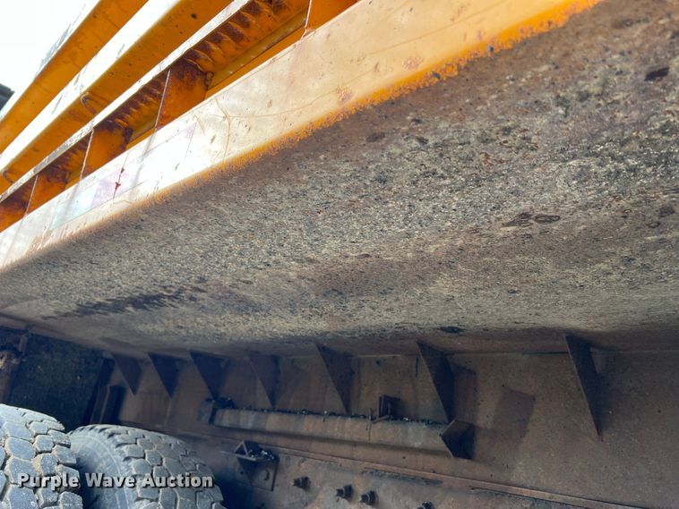 image for item MM9206 2007 International 7400  dump truck