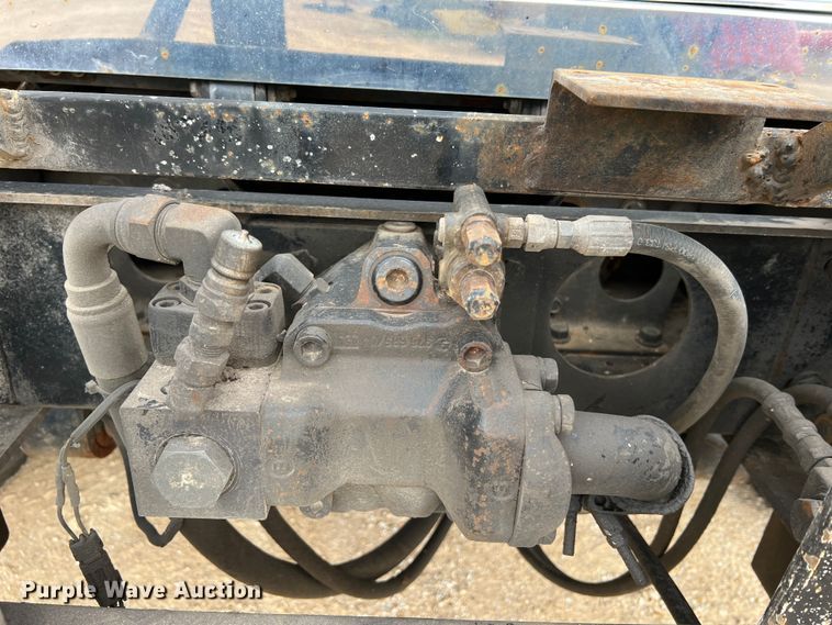 image for item MM9206 2007 International 7400  dump truck