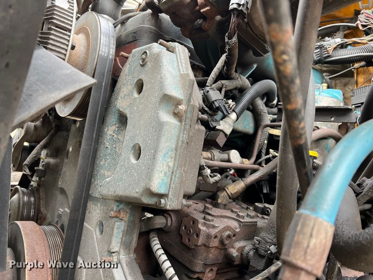 image for item MM9206 2007 International 7400  dump truck